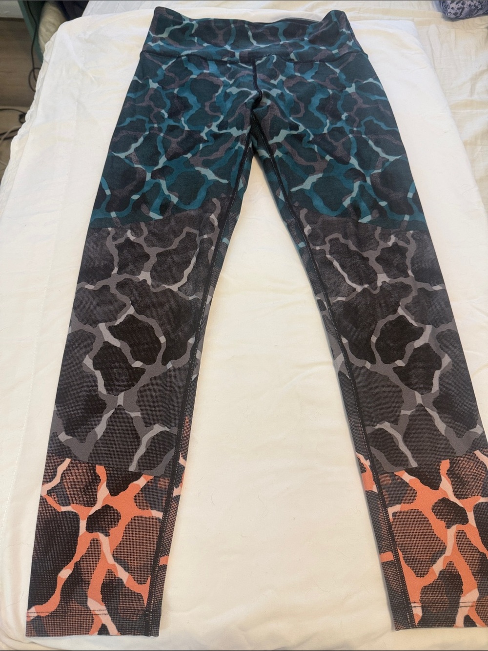 Calvin Klein Teal, Gray & Coral Animal-Print Colorblock Leggings